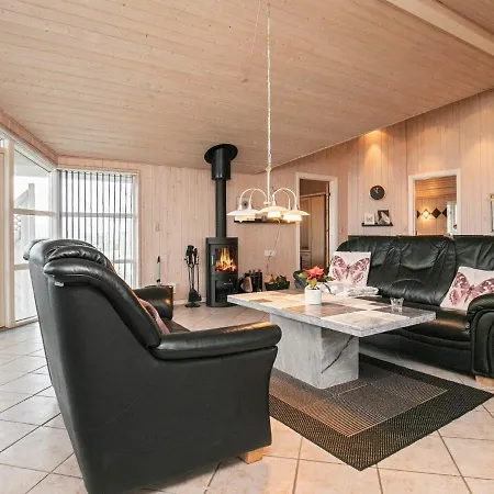 8 Person Holiday In Vinderup